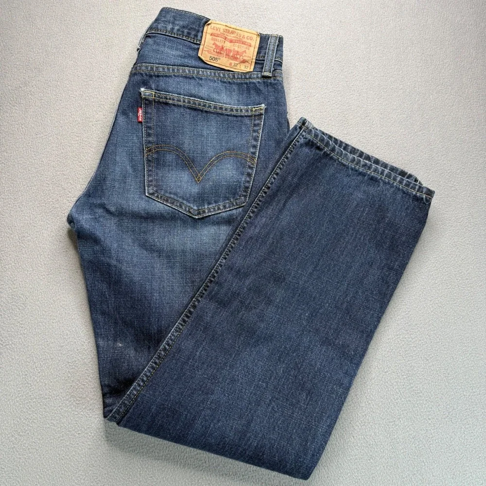Levi Jeans Mens 32x32 Blue 505 Straight Fit Denim Classic Workwear Casual